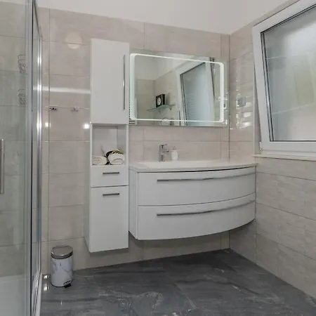 Mira Mel Mit Privaten Pool - Exklusiv