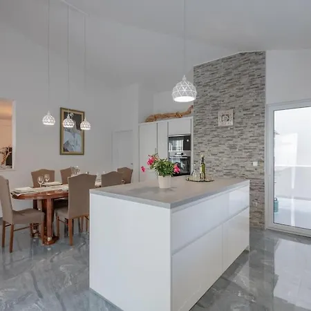 Mira Mel Mit Privaten Pool - Exklusiv *