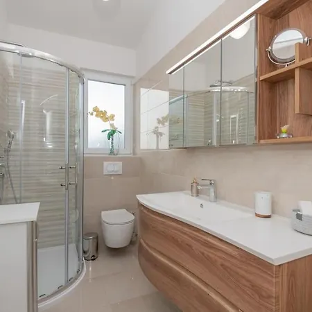 Mira Mel Mit Privaten Pool - Exklusiv