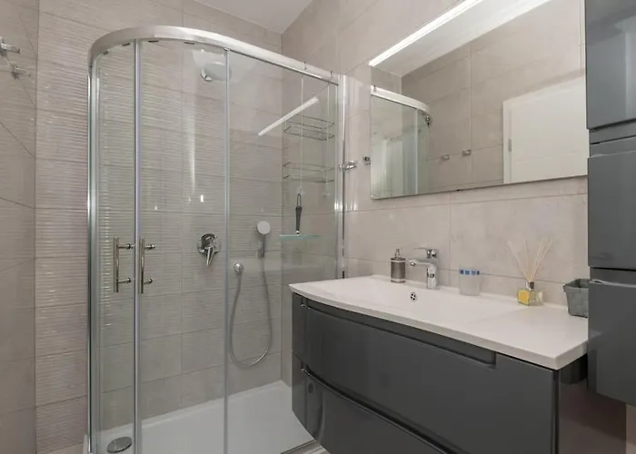 Mira Mel Mit Privaten Pool - Exklusiv Makarska